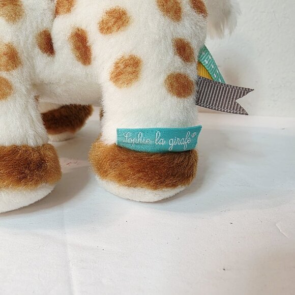 Mini Sophie La Giraffe Lovey Plush 5.5" toy - Picture 4 of 5